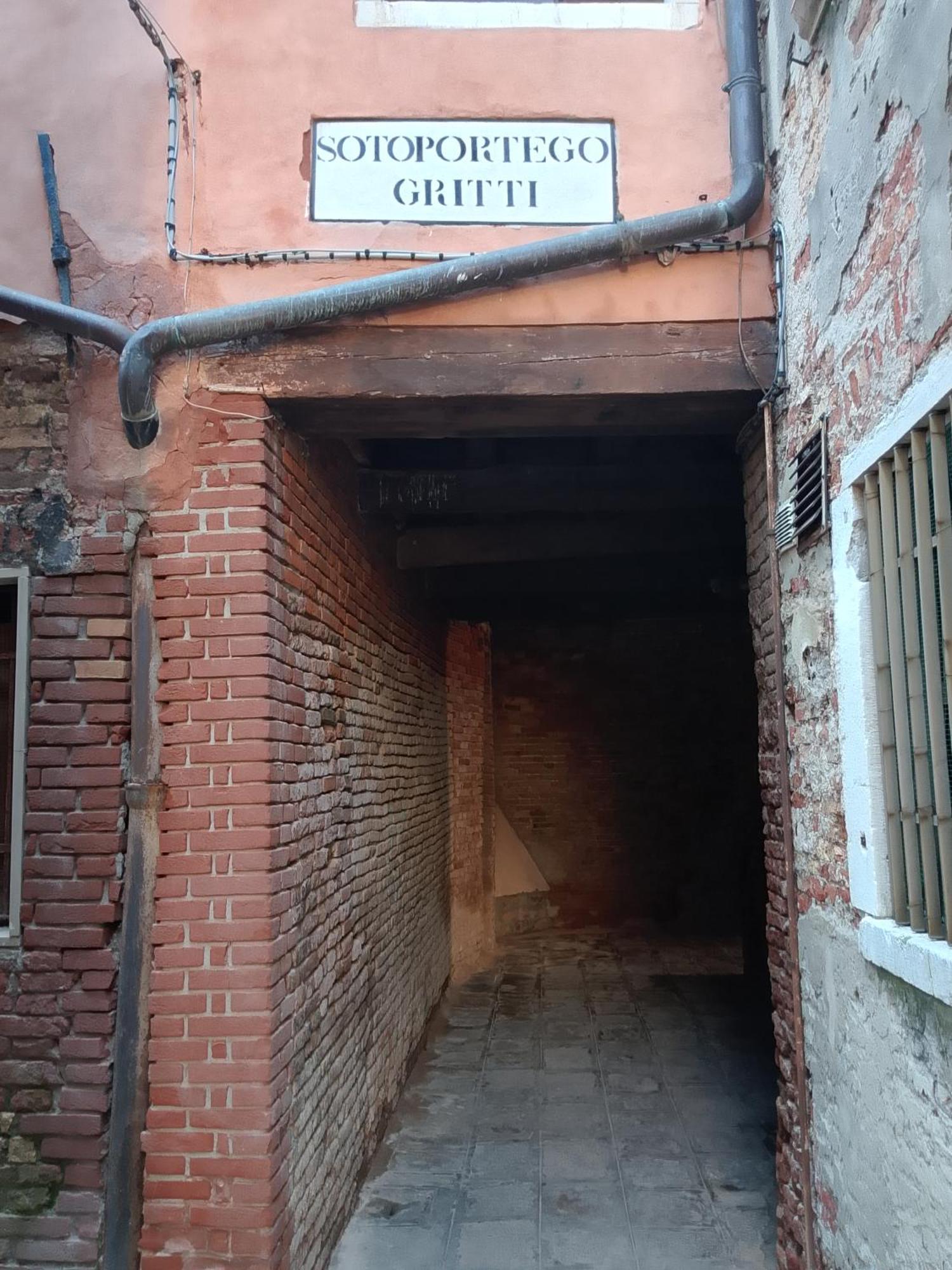 Venice Castello Apartment Room photo